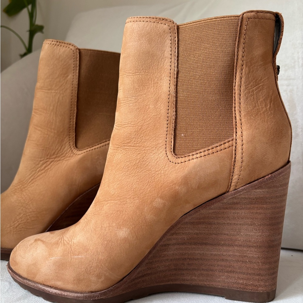 NWOT ALDO Brown/Tan Wedge Boot